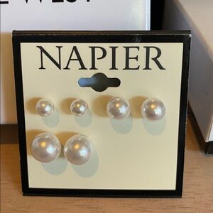 Napier Glass Pearl Set